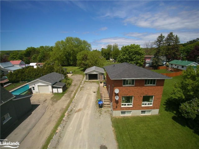 27 Brock Street