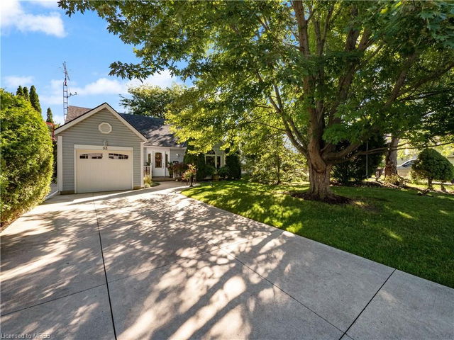 63 Leslie Avenue