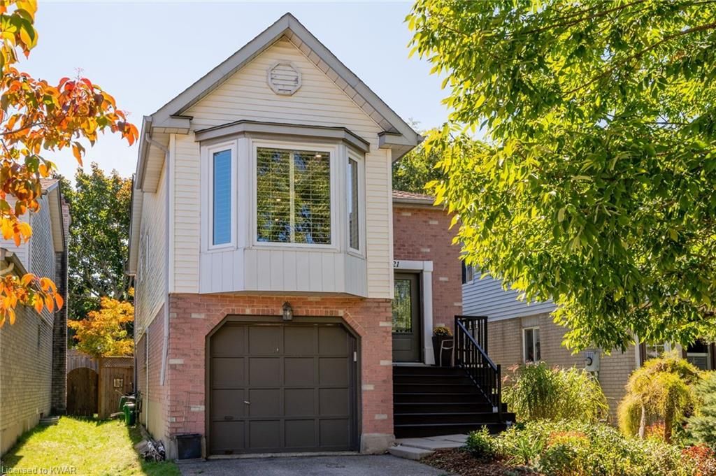 Single Family Residence sold at 521 Old Orchard Place, Waterloo, ON, N2T 1W2 - Westvale - MLS: 40330510