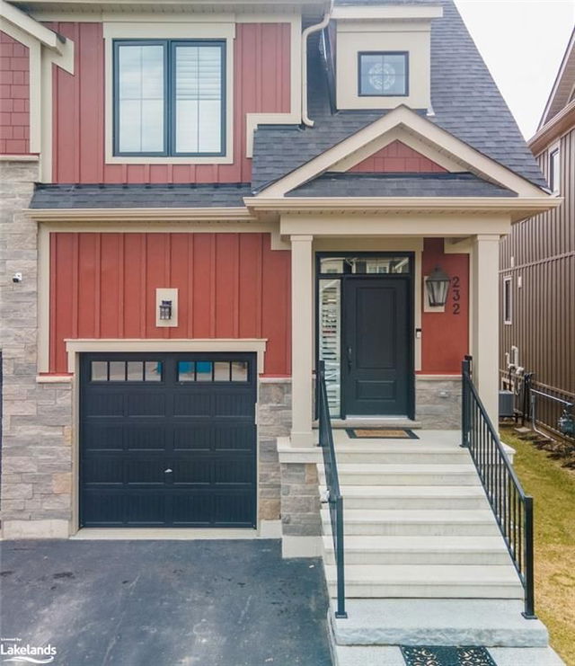 232 Yellow Birch Crescent