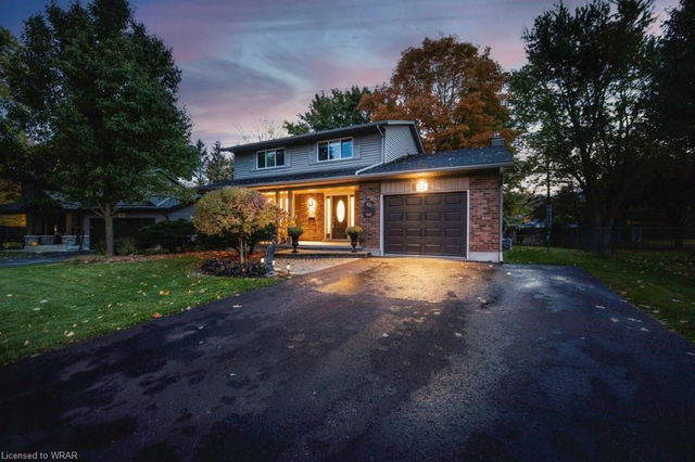 8 Blue Heron Court