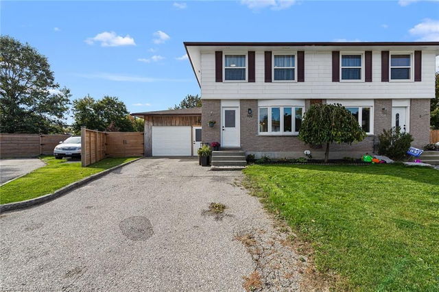 102 Astor Crescent