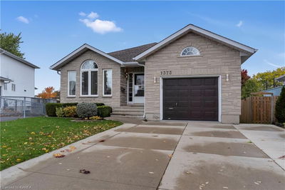 Single Family Residence sold at 1373 Fisher Crescent, Kingston, City Southwest, K7M 8T2 - MLS: 40339556