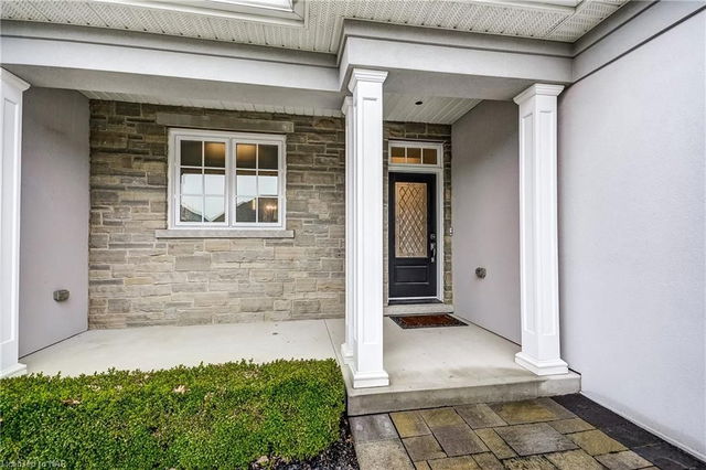 45 Stoneridge Crescent