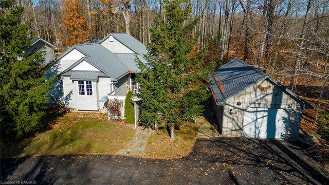 27 Deer Trail Road