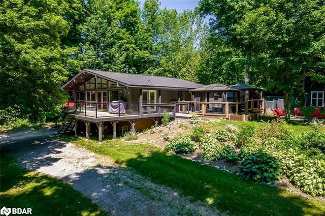 1745 Twin Oaks Crescent