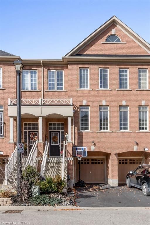 Row/Townhouse sold at 25 Tiffany Lane, Georgetown, GE Georgetown, L7G 0H1 - MLS: 40349277