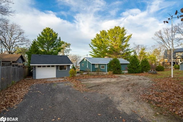 1977 Champlain Road