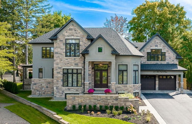25 Mcneil Place