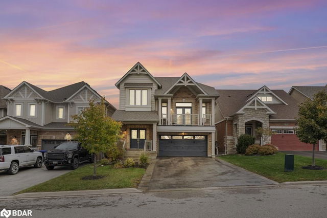 30 Cauthers Crescent