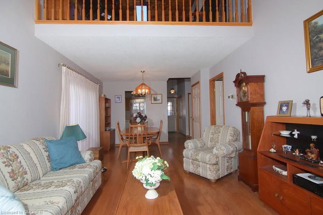 7 - 4095 Peach Tree Court