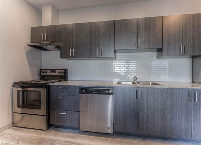 F113 - 275 Larch Street