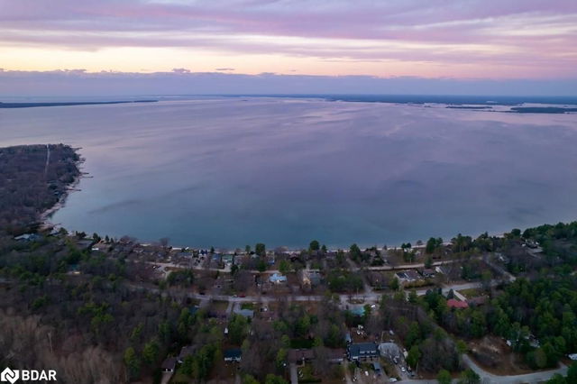 38 Breithaupt Crescent