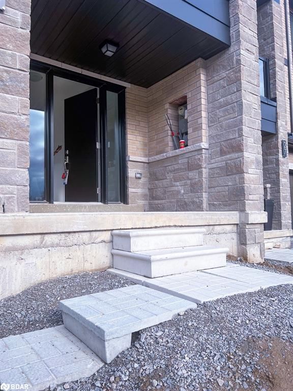 25 Blue Forest Crescent