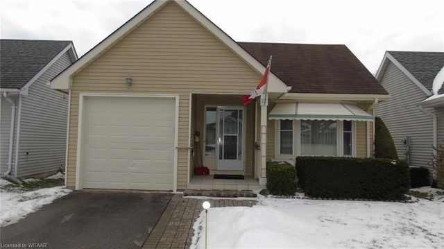 27 Edwin Crescent