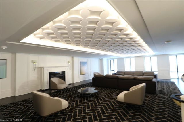 2415 - 955 Bay Street