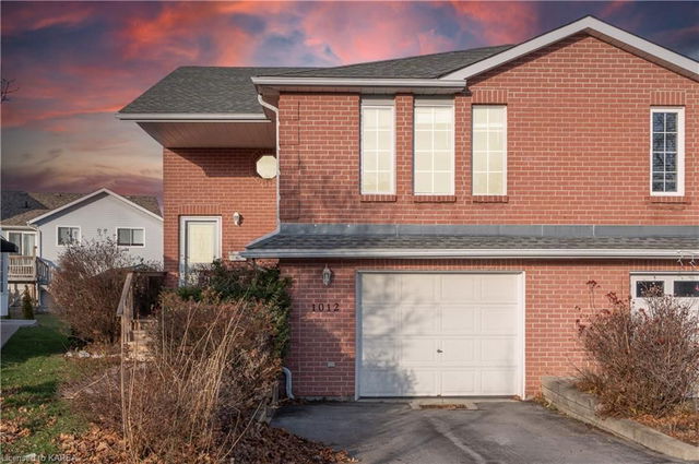 1012 Waterbury Crescent