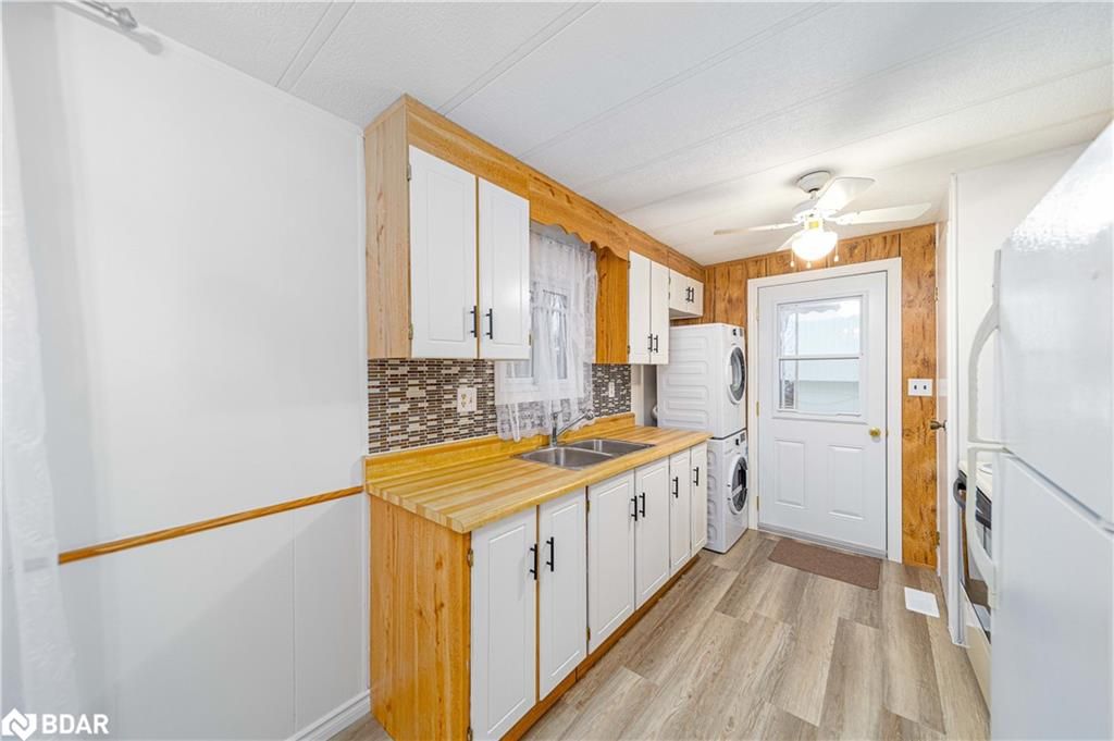 Mobile Home sold at 25 Cherrywood Lane, Innisfil, ON, L9S 1M6 - Sandy Cove Acres - MLS: 40366293