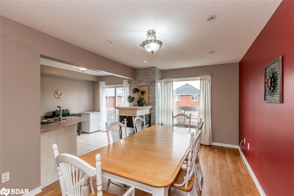 Row/Townhouse sold at 1390 Forest Street, Innisfil, ON, L9S 4Y4 - Alcona - MLS: 40366702