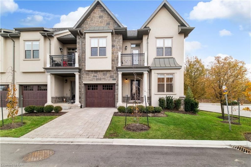 55 Aberdeen Lane S