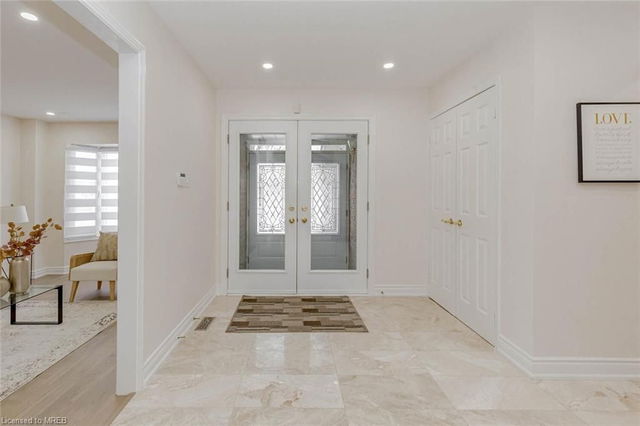 46 Lilly Crescent