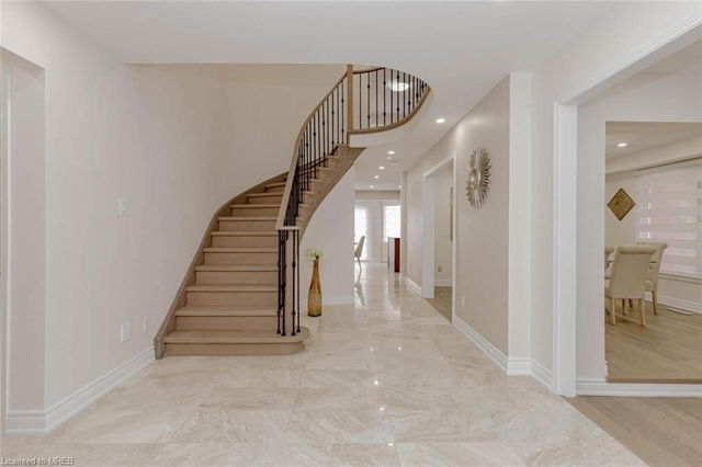 46 Lilly Crescent