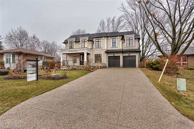 533 Taplow Crescent