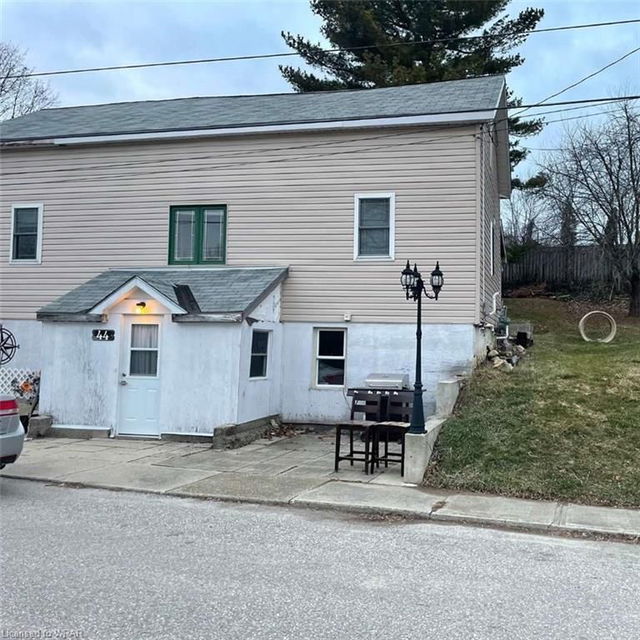 44 Benjamin Street