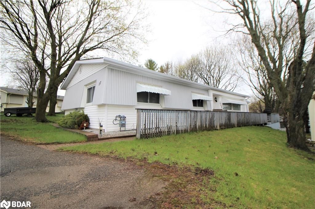 Mobile Home sold at 17 Mimosa Drive, Innisfil, Sandy Cove Acres, L9S 1R2 - MLS: 40380912