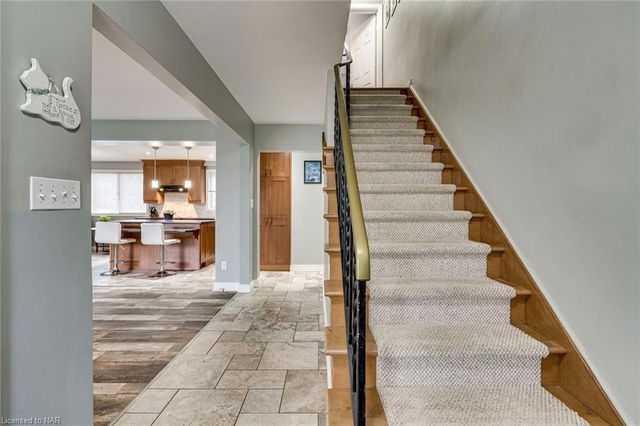7 Lanscott Place
