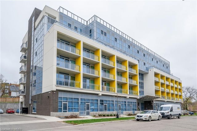 521 - 257 Hemlock Street
