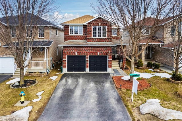 379 Cavendish Crescent