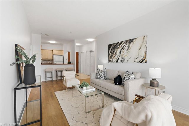 614 - 2511 Lakeshore Road