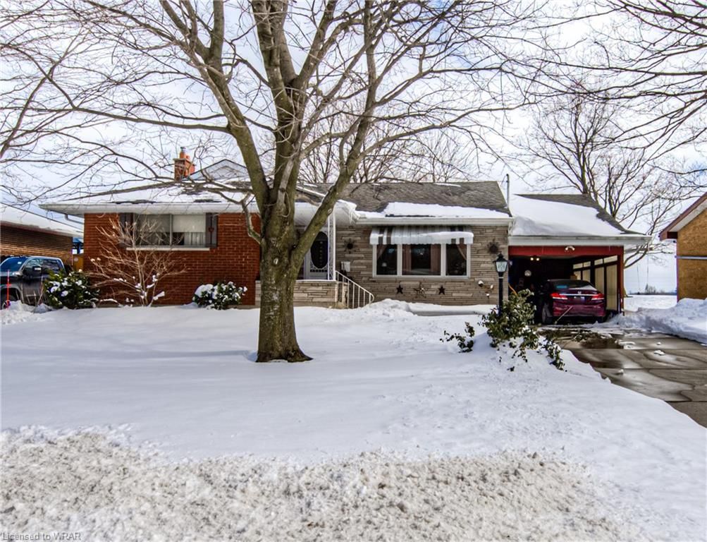 Single Family Residence sold at 440 Maple Avenue, Listowel, ON, N4W 3G5 - Listowel - MLS: 40385218