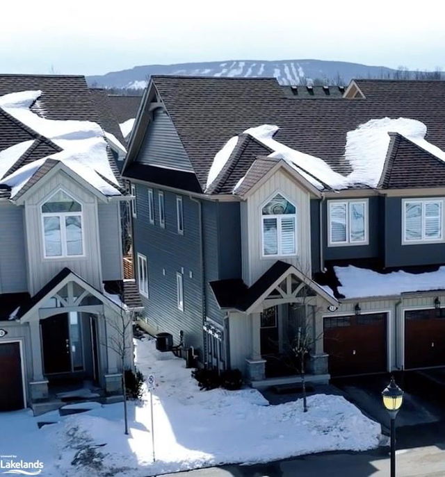 12 Greaves Avenue
