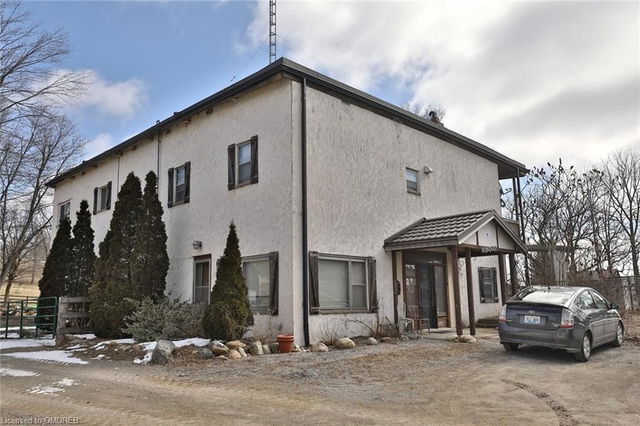 1694 Centre Road