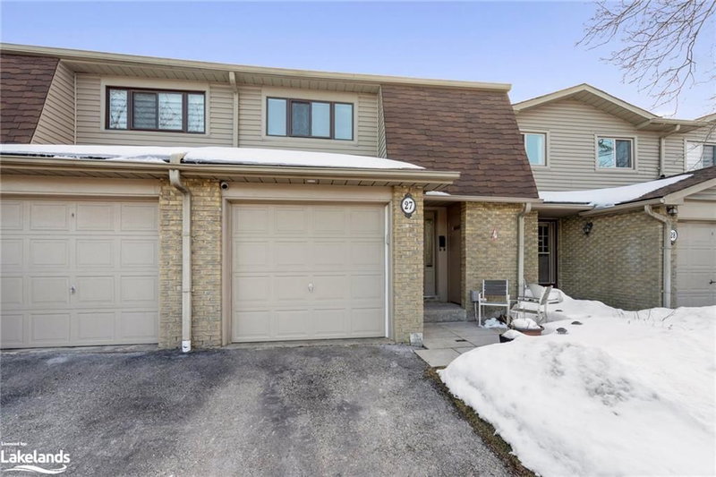 27 Greenwich Circle