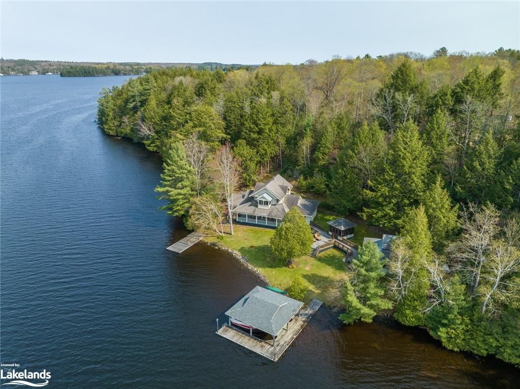 Single Family Residence sold at 8-M55 Keewaydin Island, Muskoka Lakes, Monck (Muskoka Lakes), P0B 1E0 - MLS: 40387809