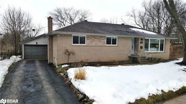 34 Marion Crescent