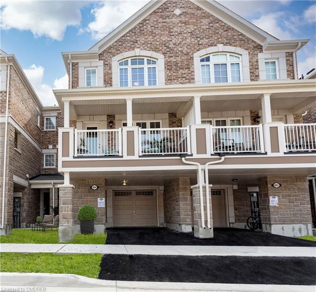 894 Ash Gate