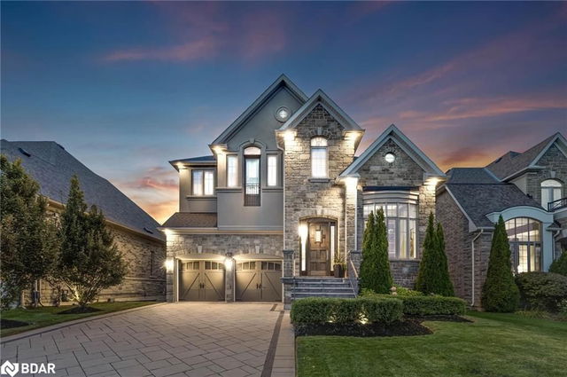 15 Emerald Heights Drive