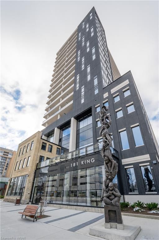 1611 - 181 King Street