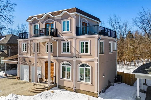 16 Gray Lane