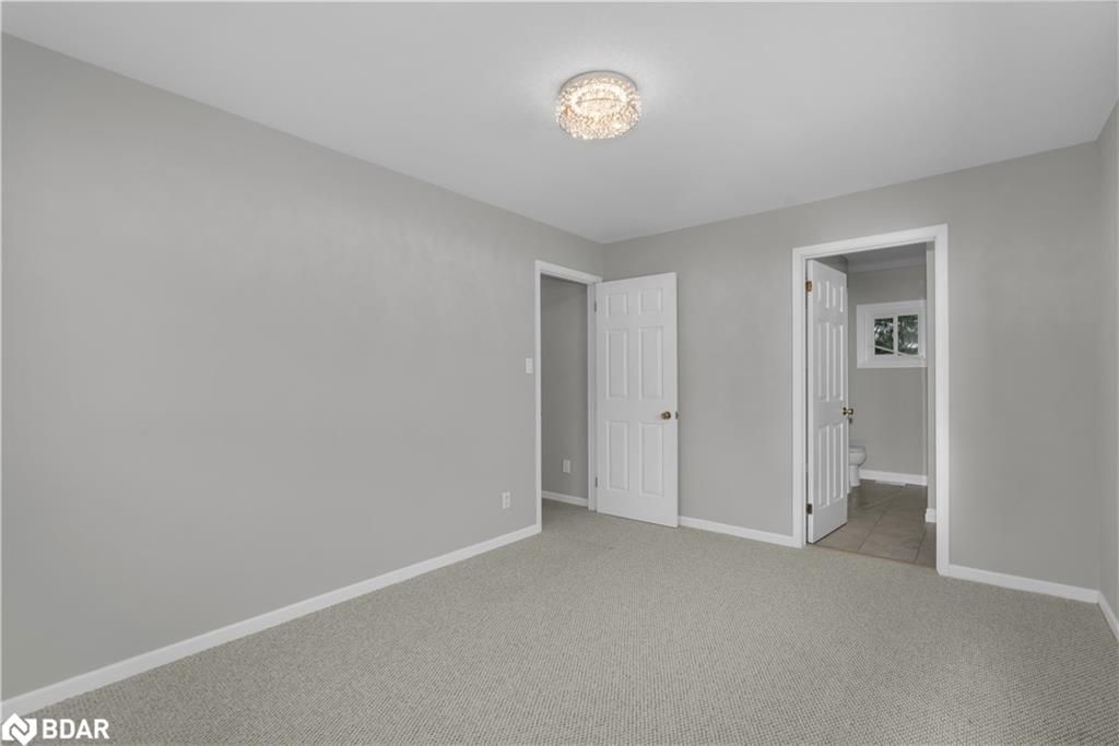 Single Family Residence sold at 1061 Sophers Landing Road, Kilworthy, ON, P0E 1G0 - Gravenhurst - MLS: 40389595