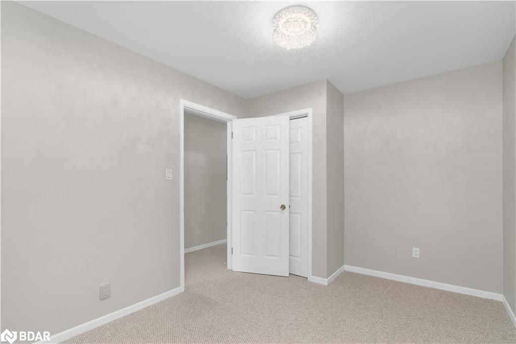 Single Family Residence sold at 1061 Sophers Landing Road, Kilworthy, ON, P0E 1G0 - Gravenhurst - MLS: 40389595