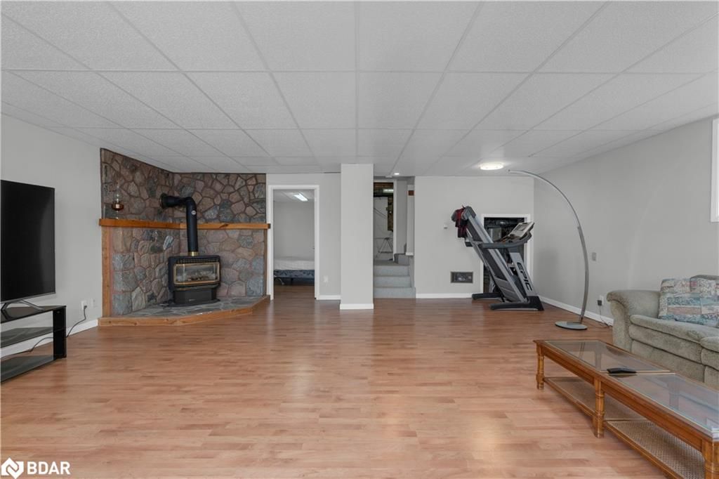 Single Family Residence sold at 1061 Sophers Landing Road, Kilworthy, ON, P0E 1G0 - Gravenhurst - MLS: 40389595