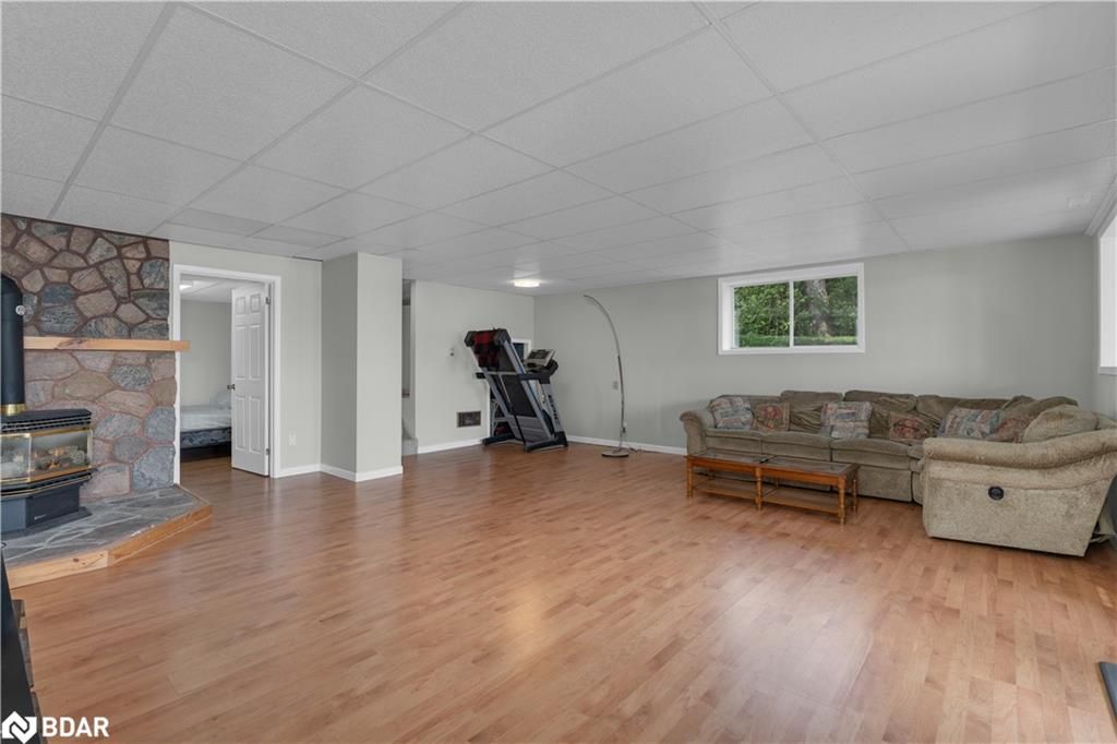 Single Family Residence sold at 1061 Sophers Landing Road, Kilworthy, ON, P0E 1G0 - Gravenhurst - MLS: 40389595