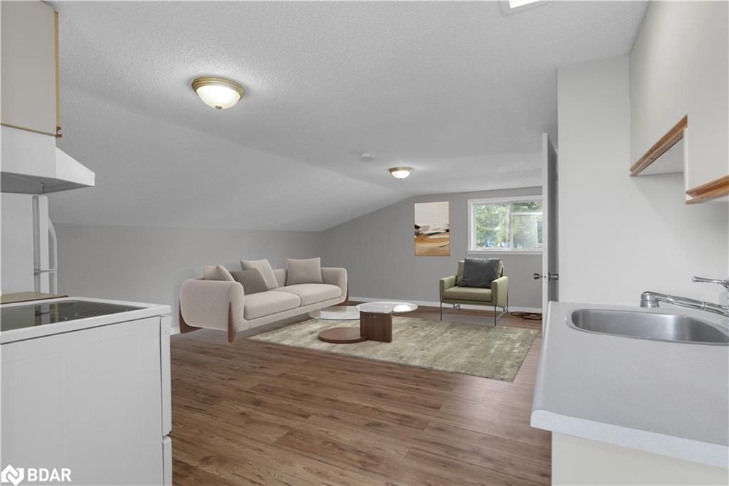Single Family Residence sold at 1061 Sophers Landing Road, Kilworthy, ON, P0E 1G0 - Gravenhurst - MLS: 40389595