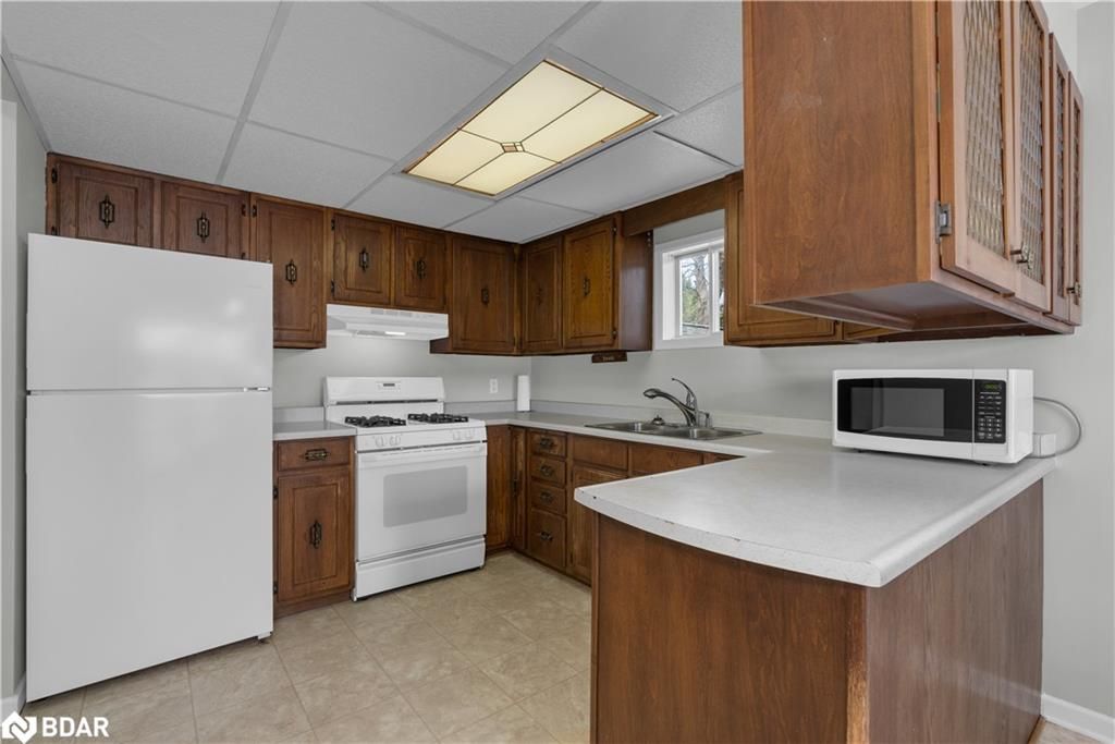 Single Family Residence sold at 1061 Sophers Landing Road, Kilworthy, ON, P0E 1G0 - Gravenhurst - MLS: 40389595