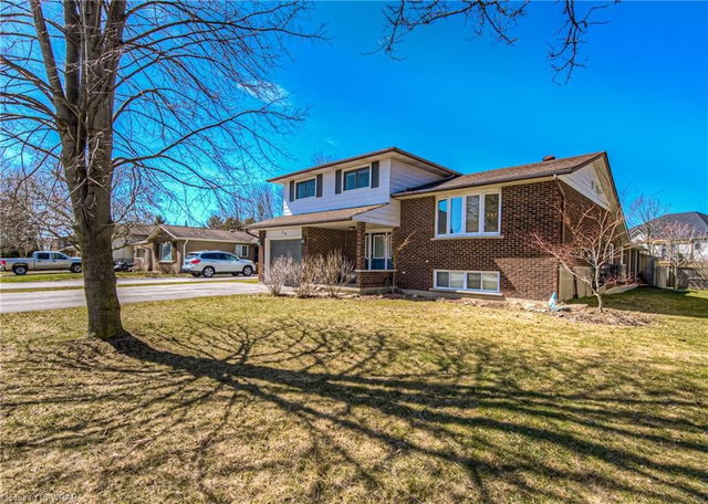 39 Reiner Crescent